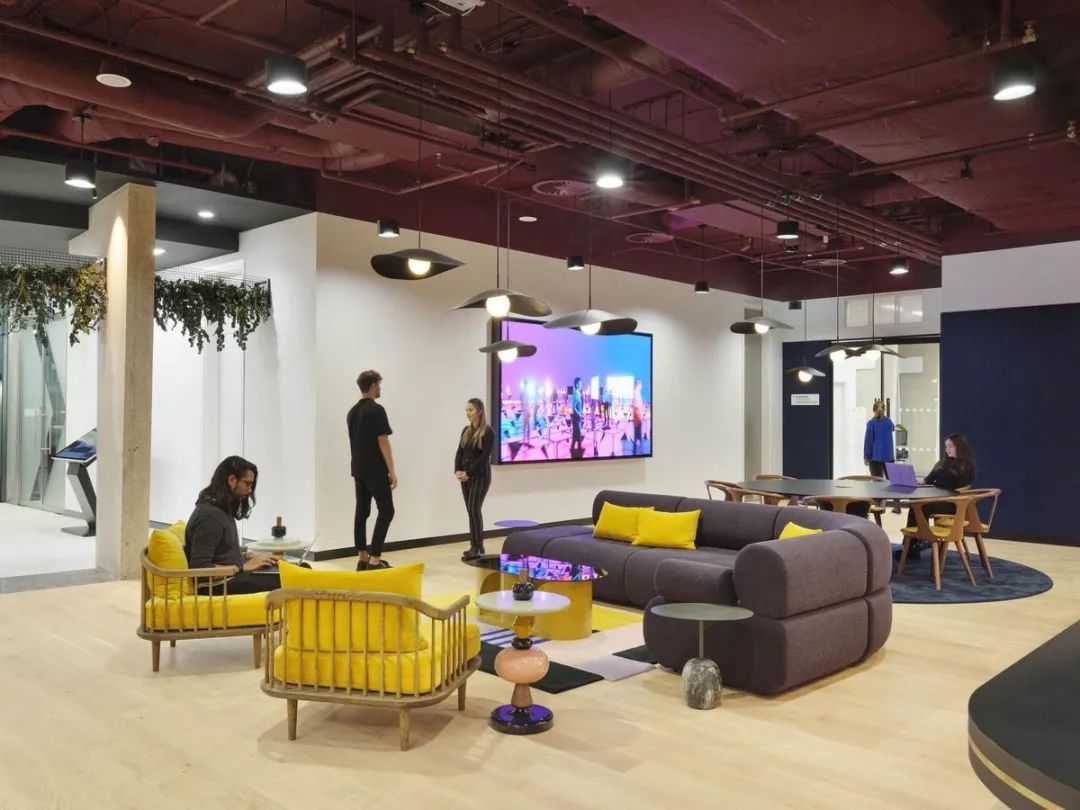 Kantar伦敦总部办公空间设计：城市广场理念下的协作新范式