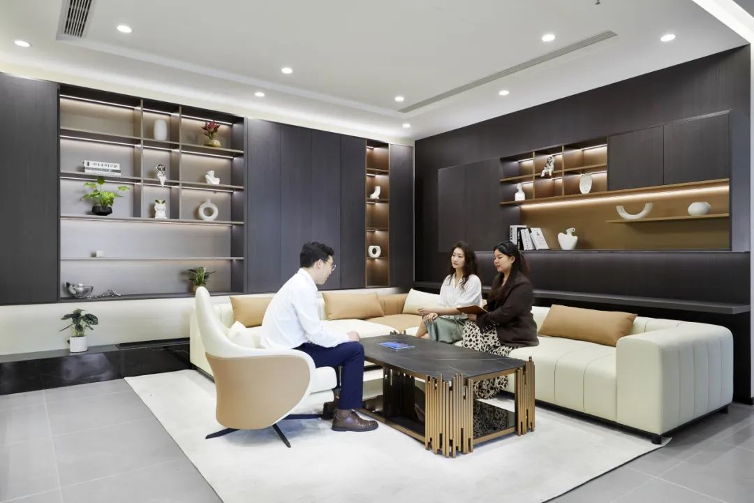 链家上海交易中心办公家具场景：探索社交新趋势