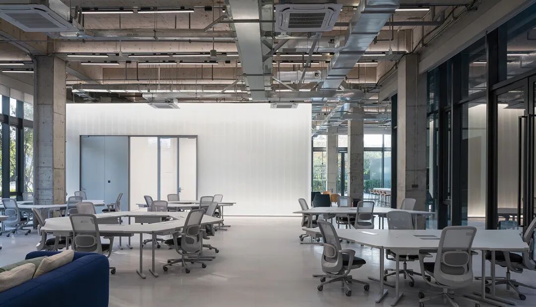 艾舍尔打造绫致时装杭州直播空间：社交驱动的新生代办公革命