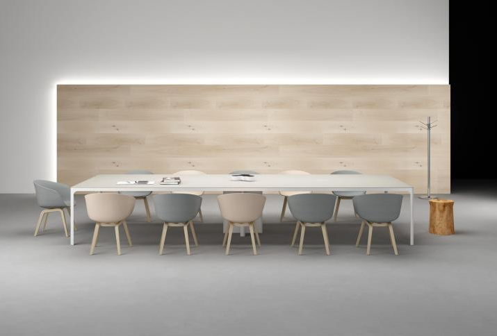 0696 mesa de reuniones
