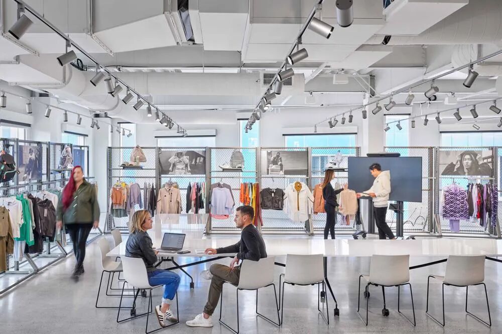 adidas RED 总部大楼极简与灵活的可持续未来叙事