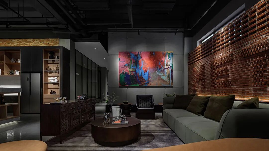 思摩尔深圳办公空间设计：定制办公家具与科技美学的融合