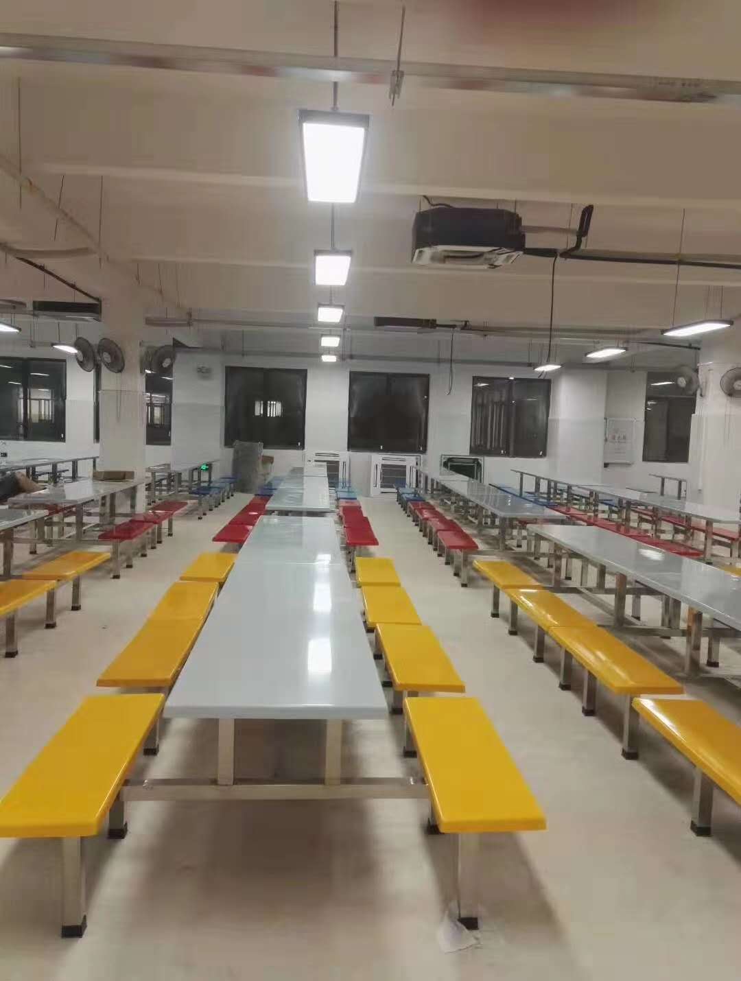 食堂餐桌椅