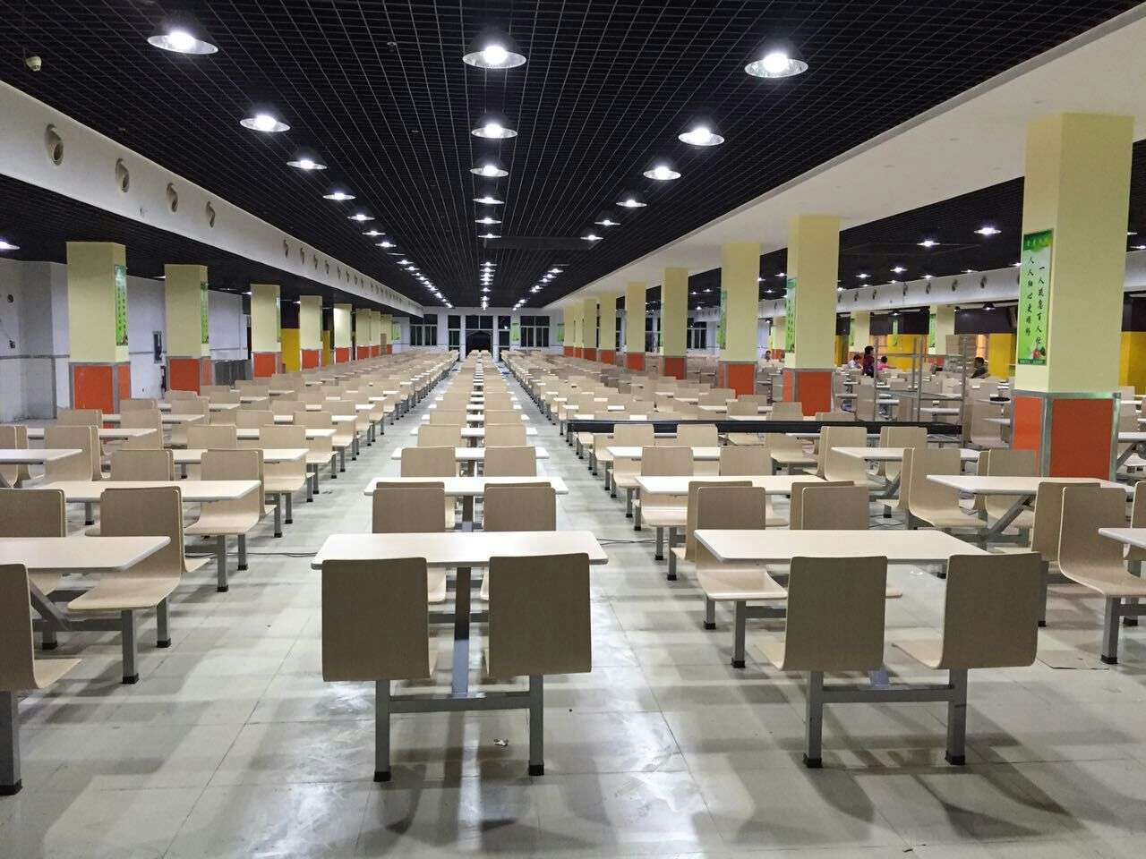 食堂餐桌椅